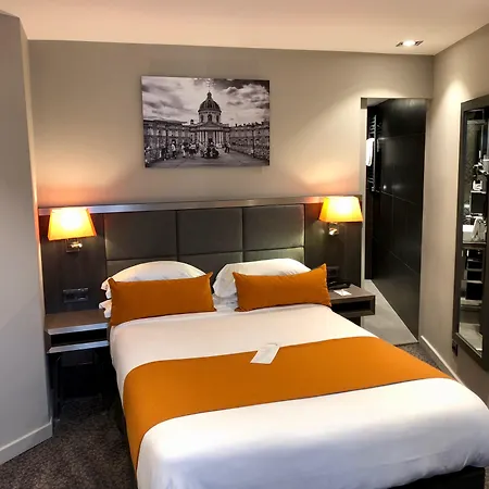 Western Empire Elysees Hotel 3*