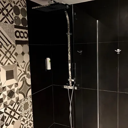 Western Empire Elysees Paris