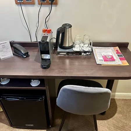 Western Empire Elysees