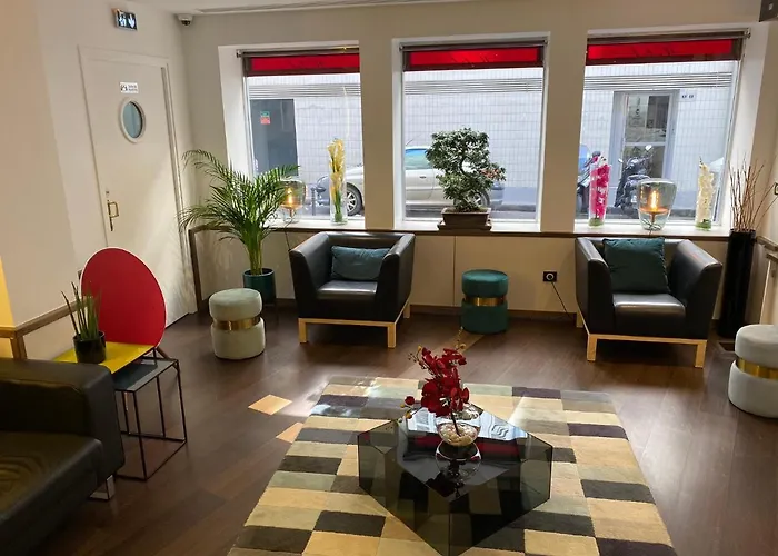 Hotel Western Empire Elysees 3*