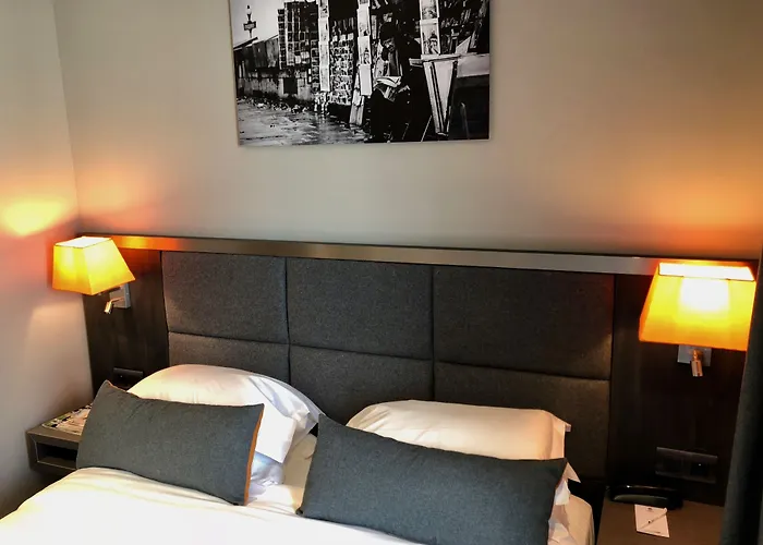 Western Empire Elysees Hotel