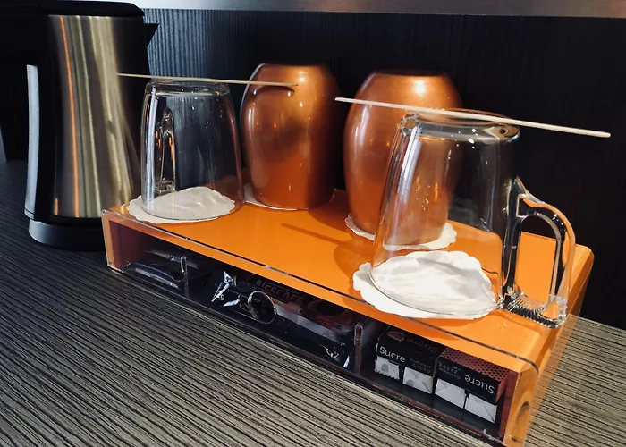 Western Empire Elysees Hotel 3*