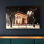 Western Empire Elysees 3* Paryż