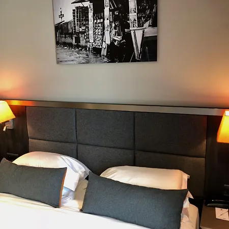 Western Empire Elysees Hotel