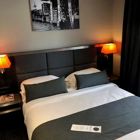 Western Empire Elysees Paris