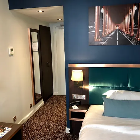 Western Empire Elysees Hotel