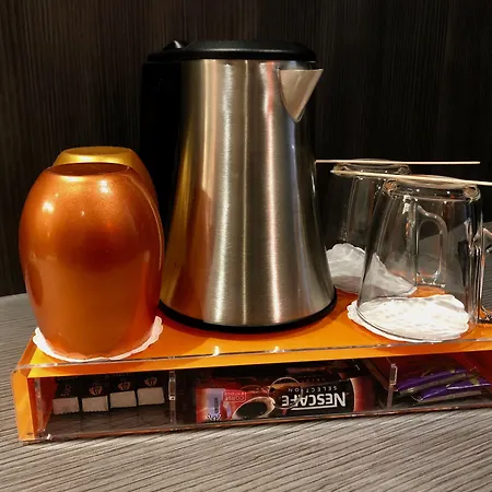 Western Empire Elysees Hotel