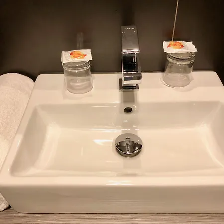 Hotel Western Empire Elysees Paris