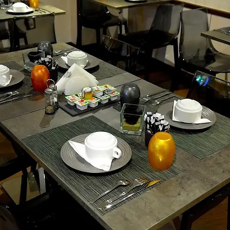 Western Empire Elysees Hotel Paris
