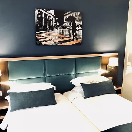 Western Empire Elysees Hotel 3*