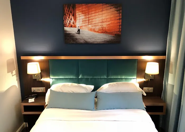 Western Empire Elysees Hotel