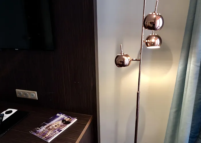 베스트 웨스턴 엠파이어 엘리제 호텔 3*