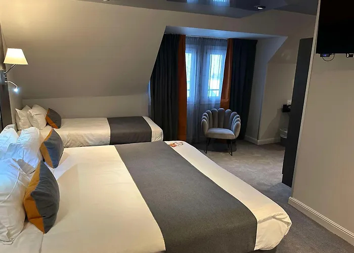 Western Empire Elysees Hotel 3*