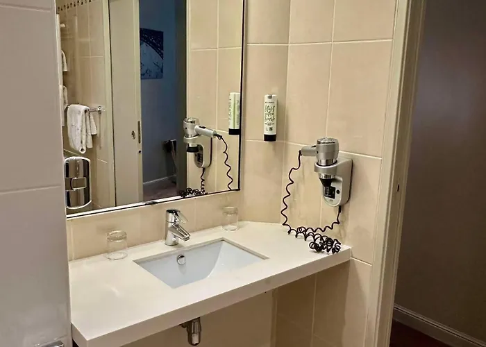 베스트 웨스턴 엠파이어 엘리제 호텔