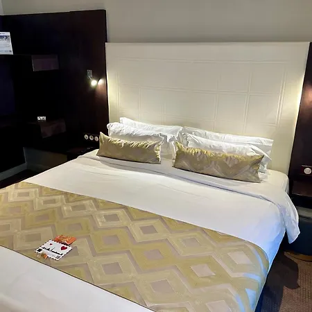 Hotel Western Empire Elysees Parijs