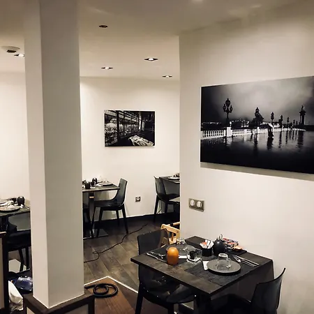 Western Empire Elysees Париж