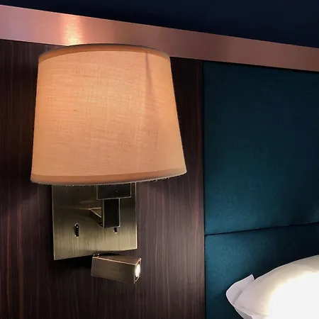 Hotel Western Empire Elysees 3*