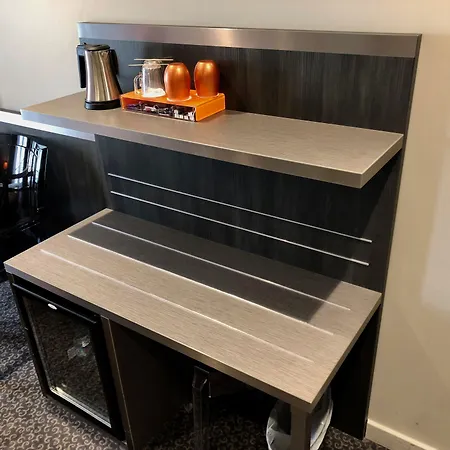 ベストウエスタン エンパイア エリーゼ ホテル パリ