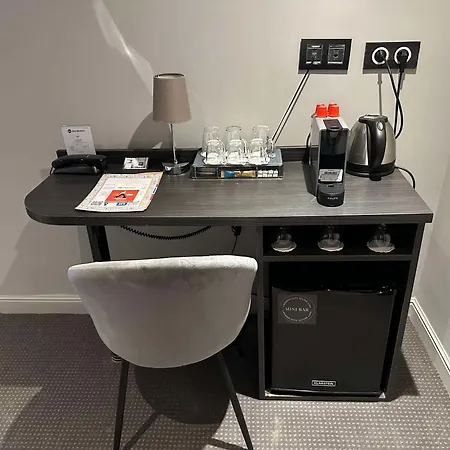 ベストウエスタン エンパイア エリーゼ 3* パリ